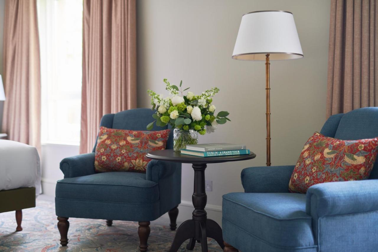 מיינות' Carton House A Fairmont Managed Hotel מראה חיצוני תמונה A room at the hotel