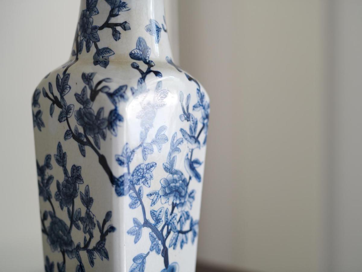 מיינות' Carton House A Fairmont Managed Hotel מראה חיצוני תמונה A Delft vase