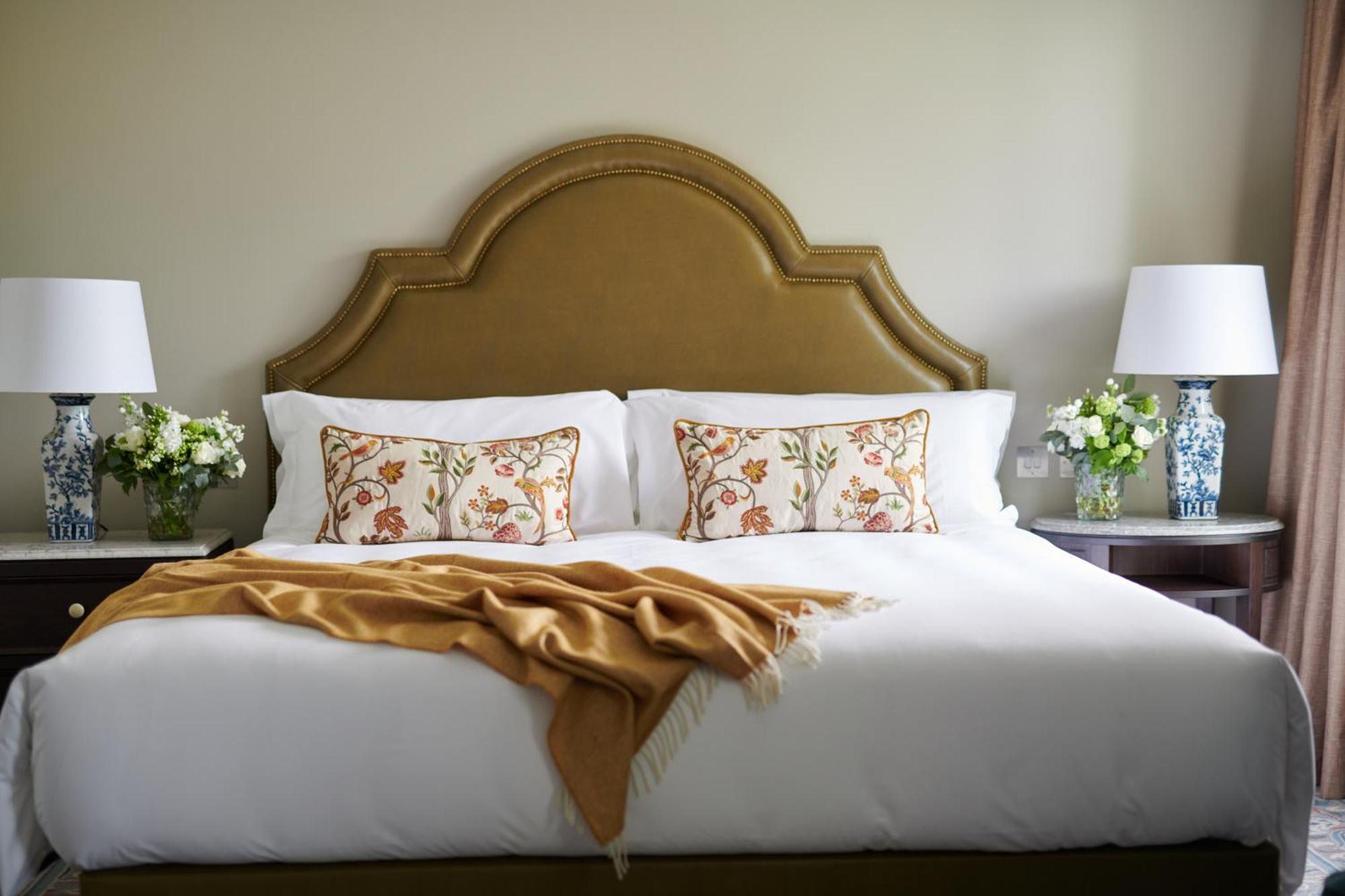 מיינות' Carton House A Fairmont Managed Hotel מראה חיצוני תמונה A bed